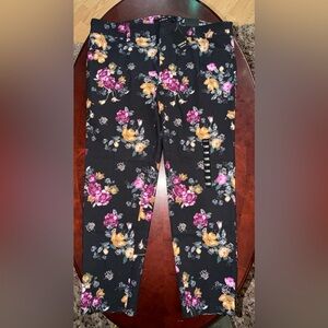 Torrid Black Floral Straight Leg Pants Size 18R NWT